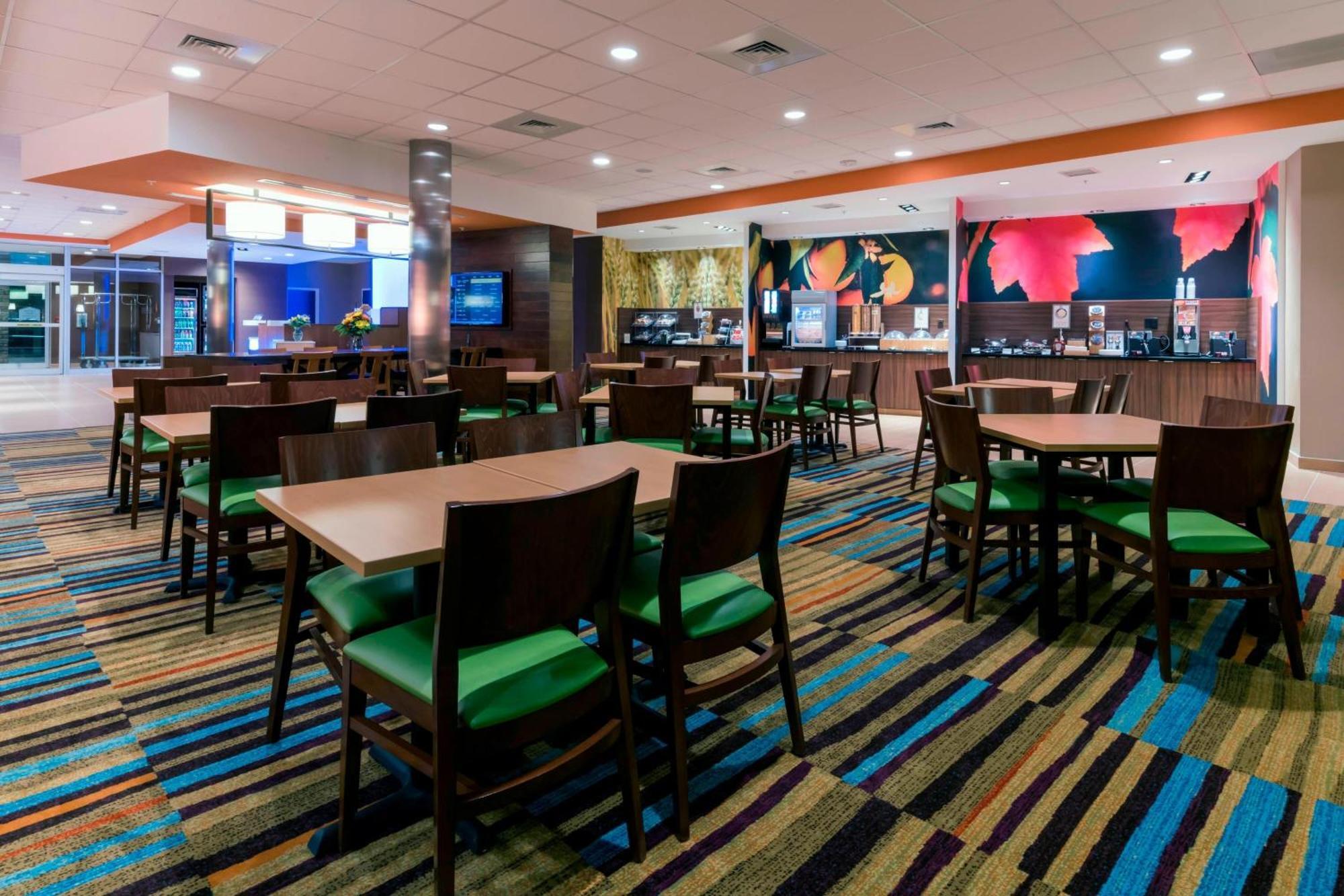 Fairfield Inn & Suites By Marriott Boston Marlborough/Apex Center Exteriör bild