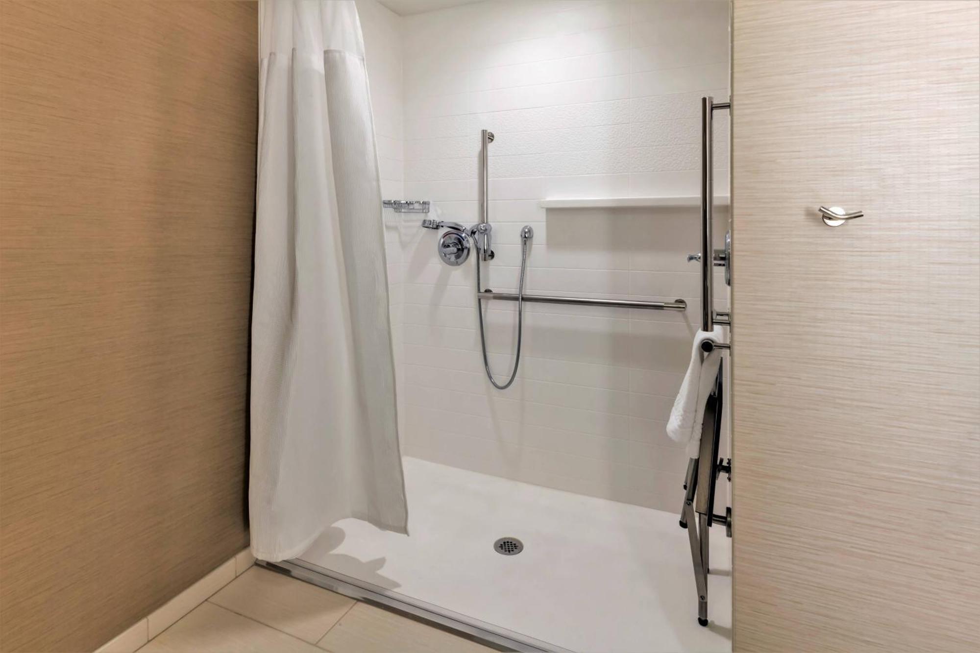 Fairfield Inn & Suites By Marriott Boston Marlborough/Apex Center Exteriör bild
