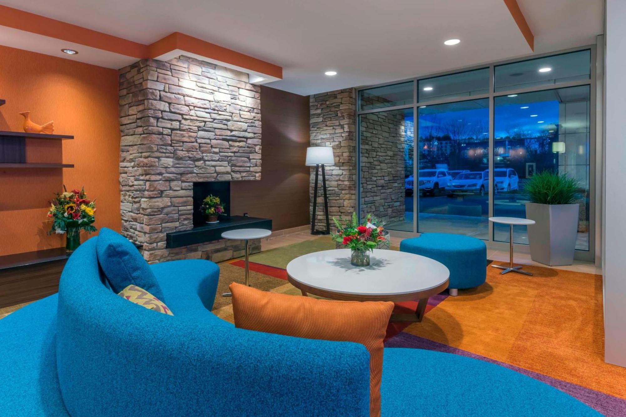 Fairfield Inn & Suites By Marriott Boston Marlborough/Apex Center Exteriör bild