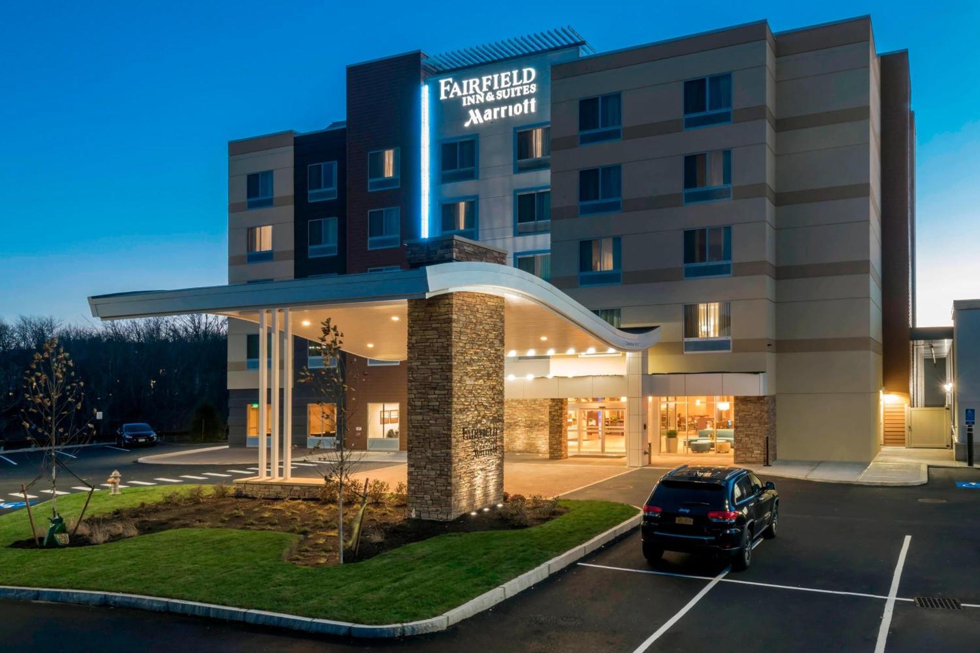 Fairfield Inn & Suites By Marriott Boston Marlborough/Apex Center Exteriör bild